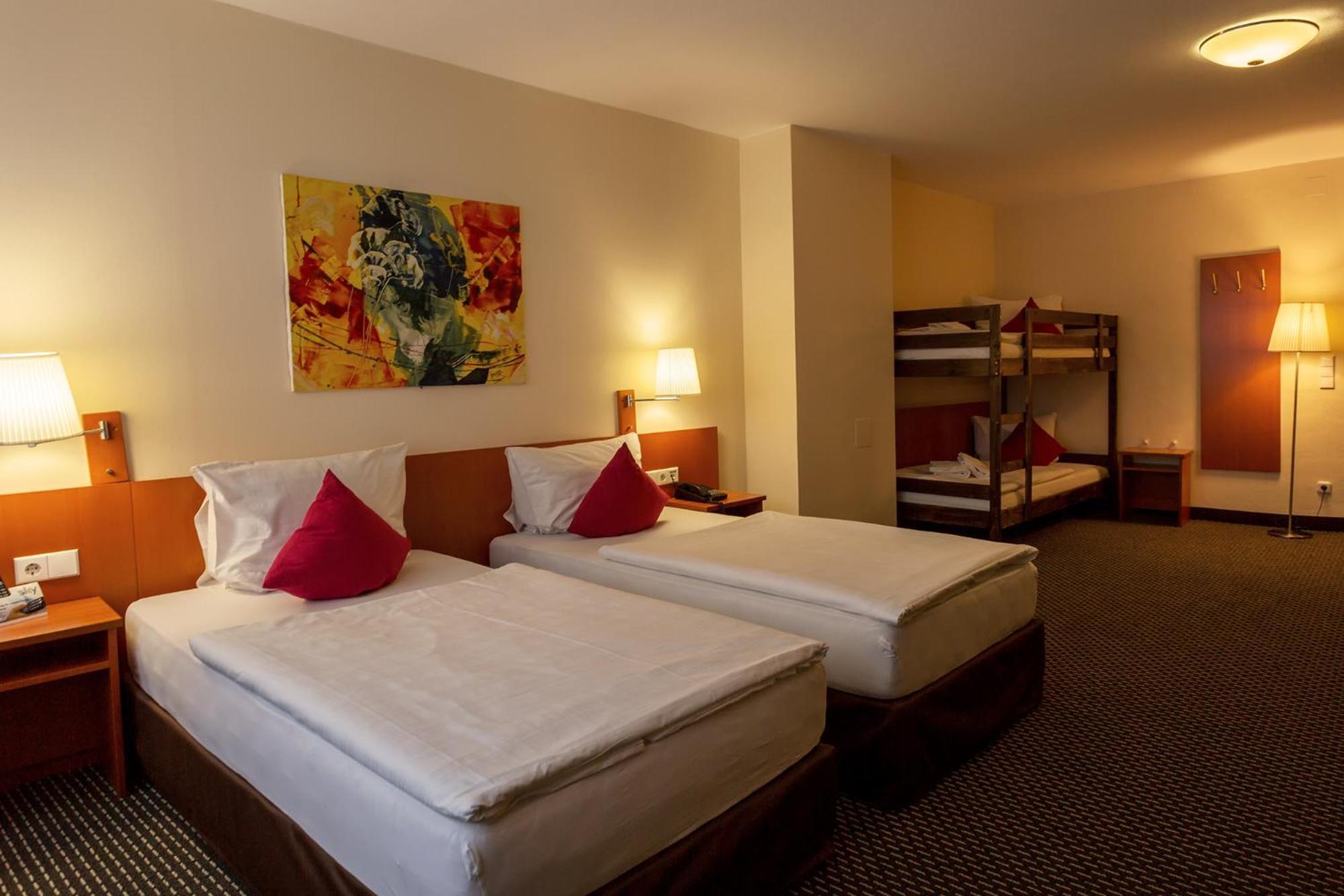 Central Hotel Loewen Фельдкірш Номер фото